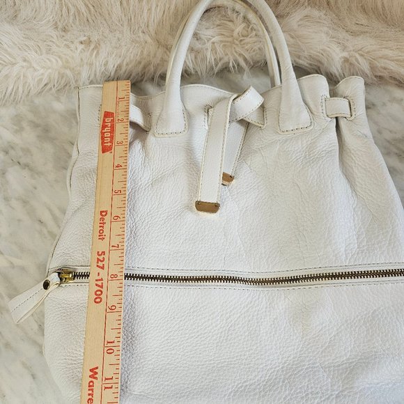 Liz Claiborne New York White Genuine Leather Drawstring Bucket Bag - Picture 9 of 14